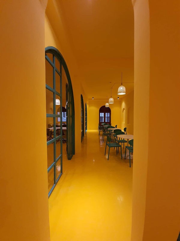 Canteen của trường Đại học ở Đà Lạt với tông màu siêu độc đáo, bạn đã
