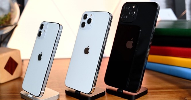 Một số người dùng phàn nàn màn hình iPhone 12 và iPhone 12 Pro dễ bị trầy xước - ảnh 1