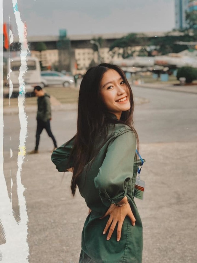 Profile cực