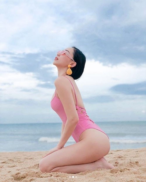 Khoảnh khắc ngây thơ, sexy vô đối của Tóc Tiên - ảnh 1