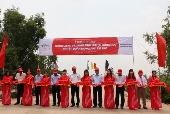 Người dân nghèo Đồng Tháp có thêm 7 cầu nông thôn mới - ảnh 1