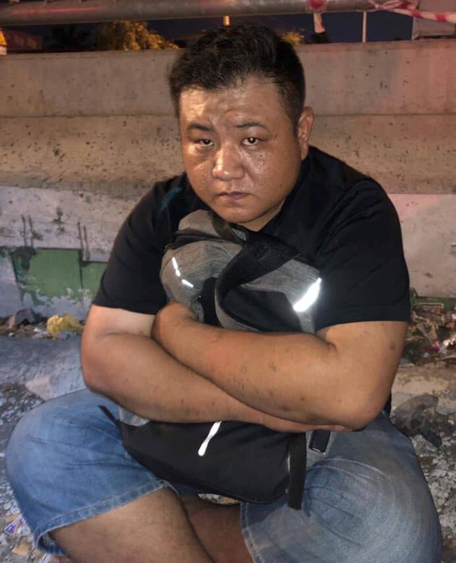 Lộ diện kẻ vận chuyển gần 900 bánh heroin vừa bị bắt ở TPHCM - ảnh 2