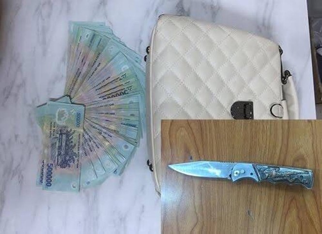 Bị truy bắt, 2 tên cướp dùng dao tấn công cảnh sát đặc nhiệm - ảnh 1