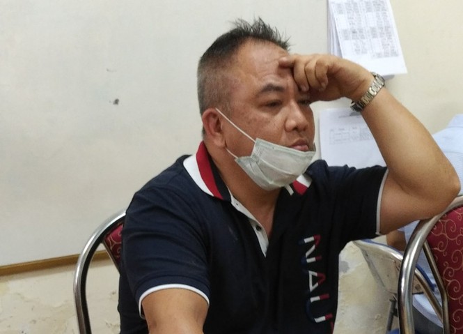 Bắt nhóm nhập lậu hàng trăm máy tính, điện thoại từ Mỹ về Việt Nam - ảnh 1