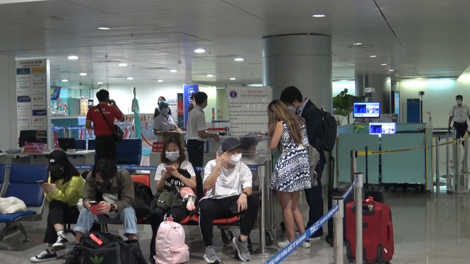 Cách ly 49 người từ vùng dịch ở Hàn Quốc về TPHCM - ảnh 1