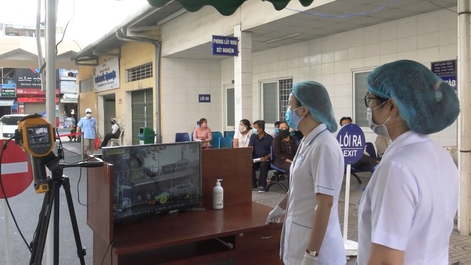 Máy đo thân nhiệt - ảnh 4