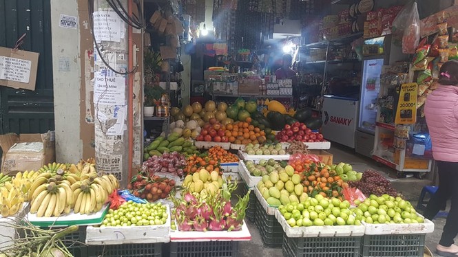 Hoa, quả, gà… tăng giá ngày rằm tháng Chạp - ảnh 5