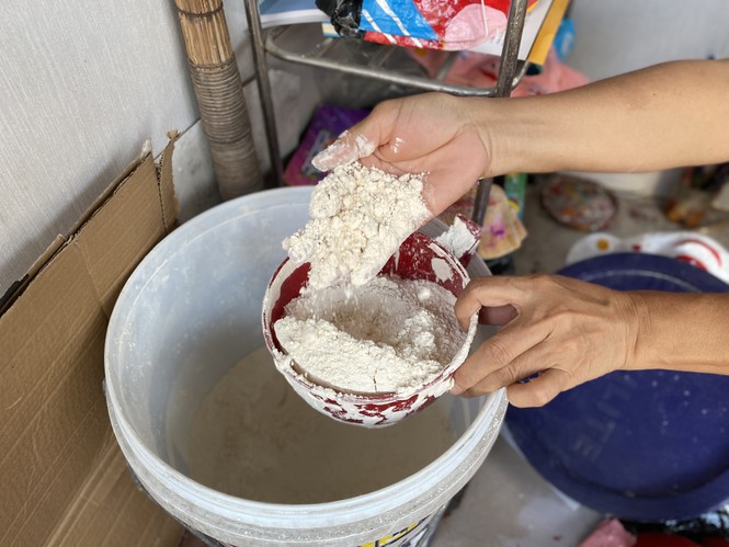 Cặp vợ chồng giữa lòng Thủ đô ngót nghét nửa thập kỷ thổi hồn vào mặt nạ giấy - ảnh 2