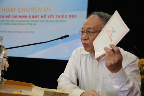 Tái hiện sinh động Nhân cách lớn Hồ Chí Minh qua lời GS Hoàng Chí Bảo - ảnh 1