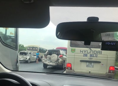 Tai nạn liên hoàn trên cao tốc Ninh Bình-Cầu Giẽ - ảnh 3