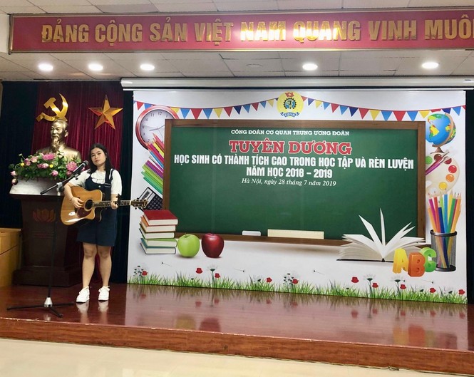 Tuyên dương con em cán bộ TƯ Đoàn có thành tích cao trong học tập - ảnh 2