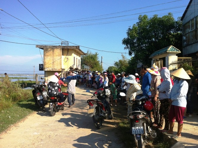 Đi làm đồng thót tim thấy xác chết lủng lẳng trên cây tràm - ảnh 1