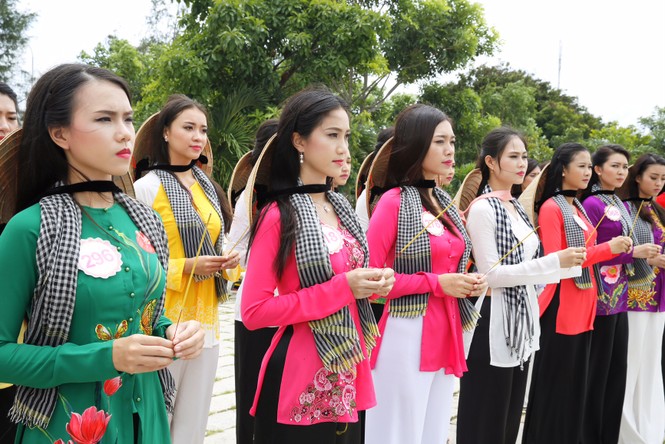 thí sinh hoa hậu thăm rừng sác - ảnh 4