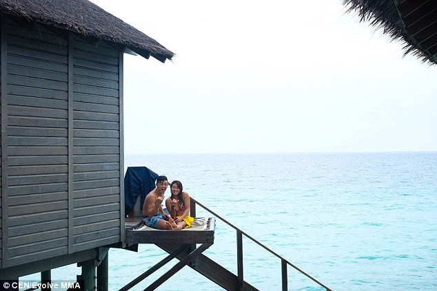 Võ sư chi cả 'núi tiền' đưa 100 nhân viên đi du lịch Maldives - ảnh 3