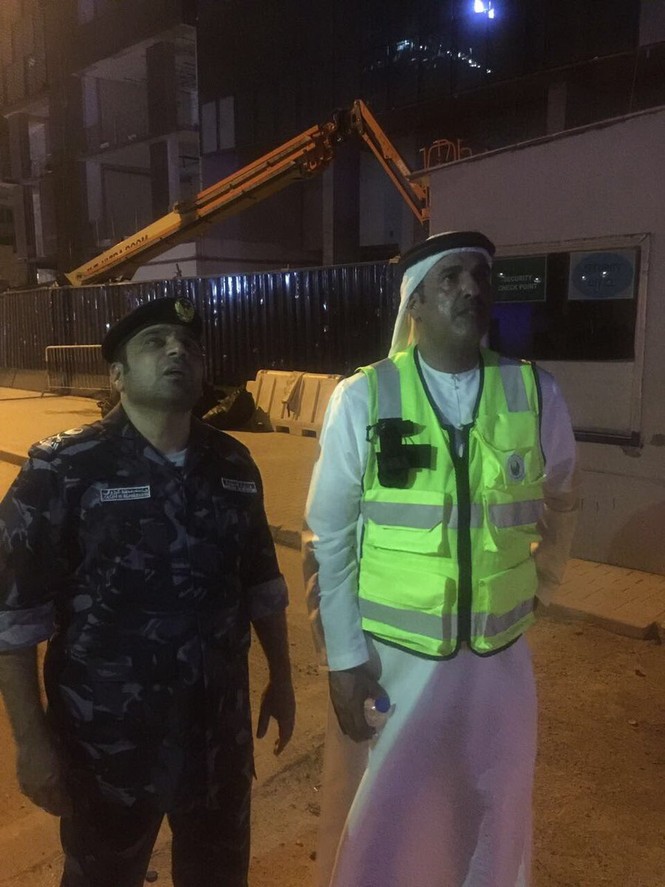 Tòa chung cư Dubai cháy như đuốc lúc sáng sớm - ảnh 8