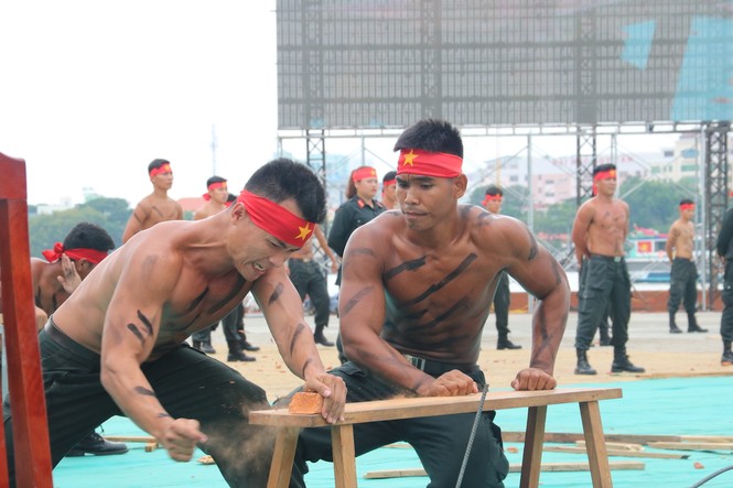 Khí công phi thường của chiến sỹ cảnh sát bảo vệ APEC - ảnh 9