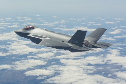 Hàn Quốc ra mắt chiến đấu cơ F-35A đầu tiên đúng thời điểm nhạy cảm - ảnh 2