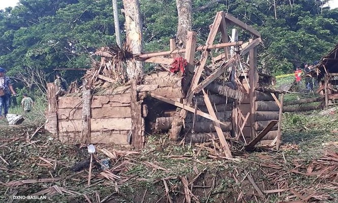 Bom xe phát nổ kinh hoàng ở Philippines, 7 người thiệt mạng - ảnh 1