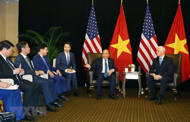 Thủ tướng Nguyễn Xuân Phúc gặp Phó Tổng thống Mỹ Mike Pence - ảnh 7