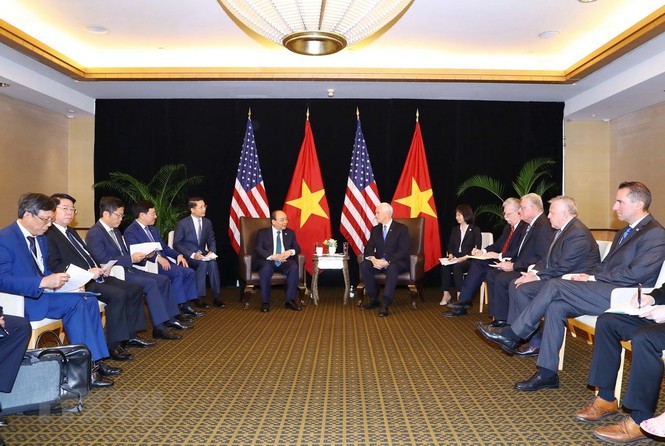 Thủ tướng Nguyễn Xuân Phúc gặp Phó Tổng thống Mỹ Mike Pence - ảnh 4