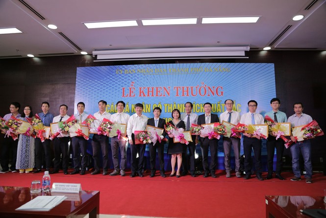 Đà Nẵng Trao thưởng cho các Nhà khoa học ĐH Duy Tân năm 2018 - ảnh 1