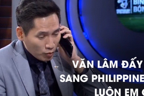 BTV Quốc Khánh xin lỗi thủ môn Tiến Dũng ngay trên sóng trực tiếp - ảnh 1