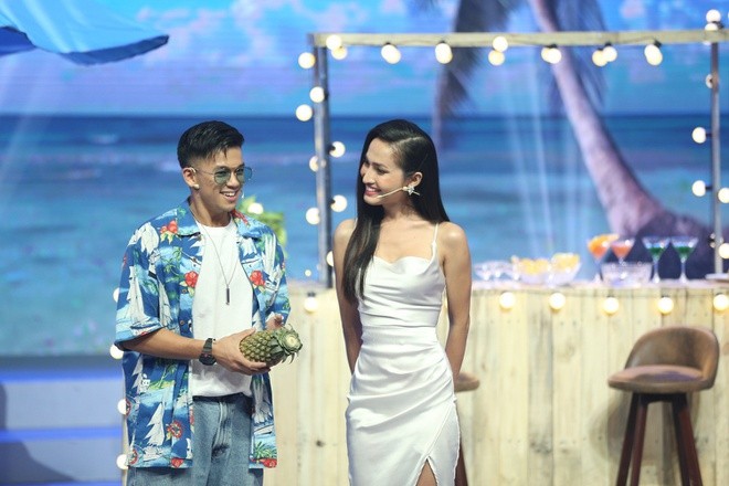 Hoài Sa về nhà Trọng Hiếu dự tiệc tất niên sau khi công khai tình cảm - ảnh 3