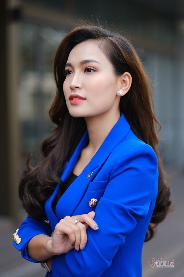BTV trẻ nhất Thời sự 19h, giải nhì Văn quốc gia, thủ khoa Ngoại thương - ảnh 2
