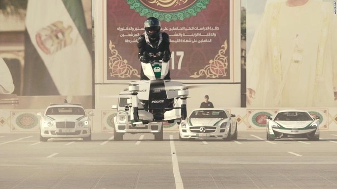 Đội xe cứu thương, xe cảnh sát sang chảnh của Dubai - ảnh 14