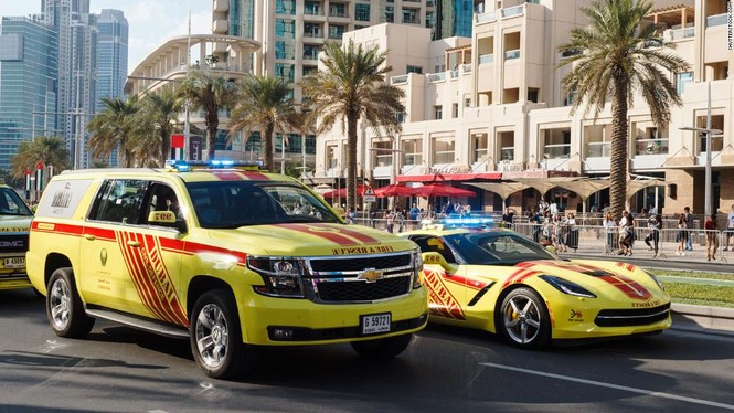 Đội xe cứu thương, xe cảnh sát sang chảnh của Dubai - ảnh 15
