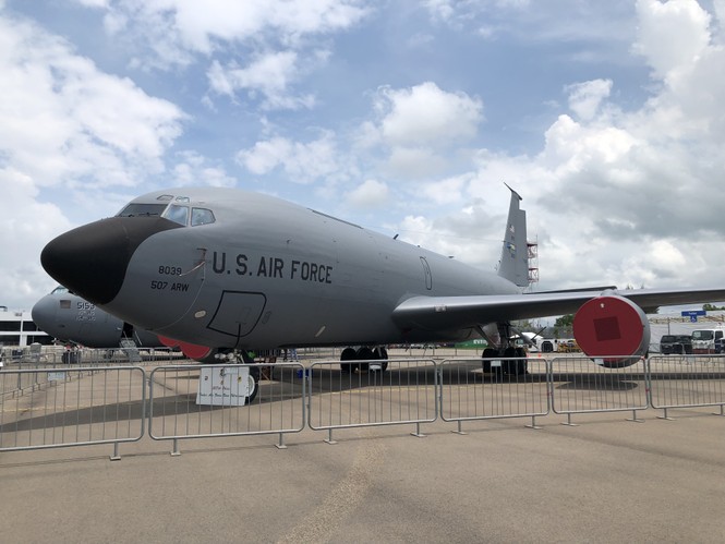 Máy bay quân sự singapore airshow triển lãm hàng không - ảnh 1