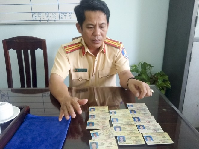 Chỉ với vài trăm ngàn đồng dễ dàng mua được một bằng lái xe giả như thật - ảnh 1