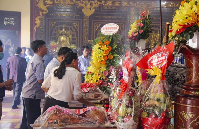 Lễ Giỗ Hoàng đế Quang Trung, ôn lại truyền thống hào hùng của phong trào nông dân Tây Sơn - ảnh 5 Lễ Giỗ Hoàng đế Quang Trung, ôn lại truyền thống hào hùng của phong trào nông dân Tây Sơn - ảnh 5