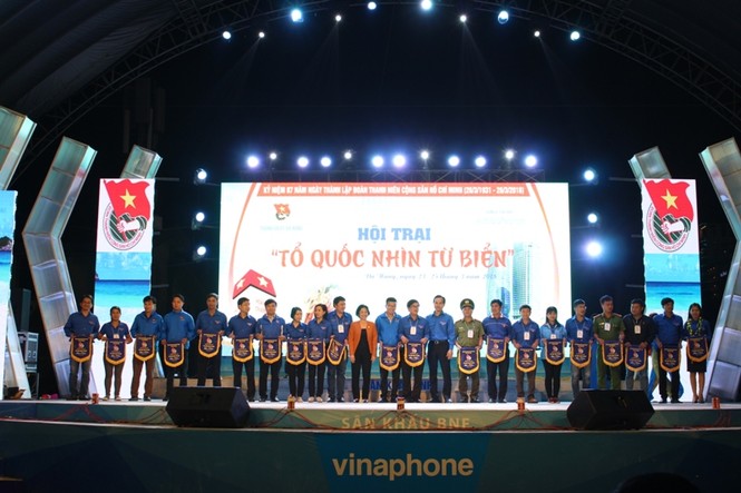 1400 ĐVTN tham gia Hội trại 'Tổ quốc nhìn từ biển' - ảnh 4
