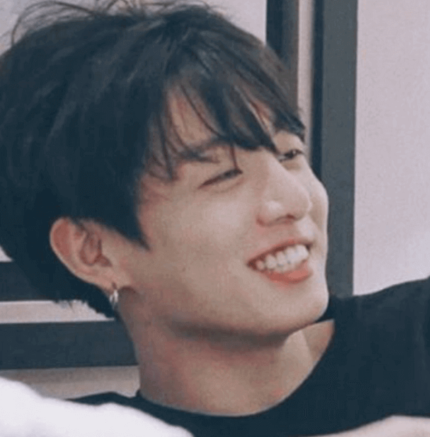 Jungkook (BTS) đến mặt mộc cũng đẹp - ảnh 8