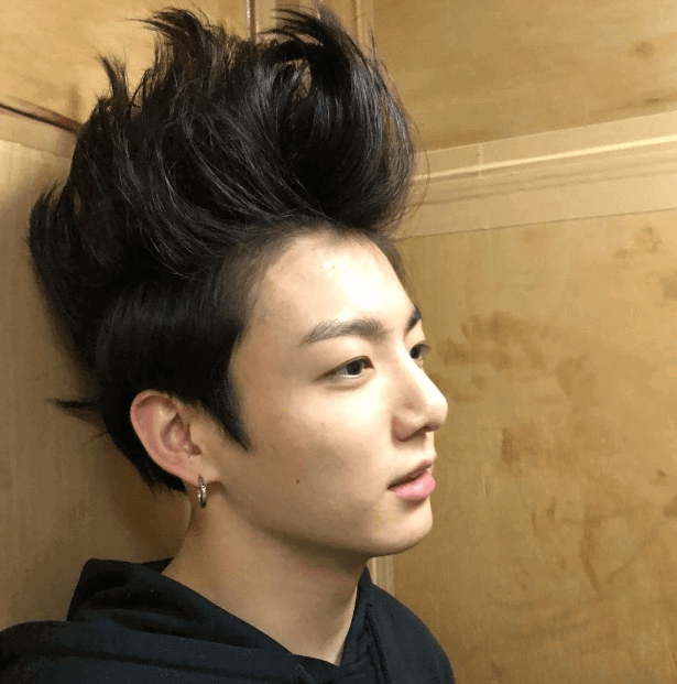 Jungkook (BTS) đến mặt mộc cũng đẹp - ảnh 4
