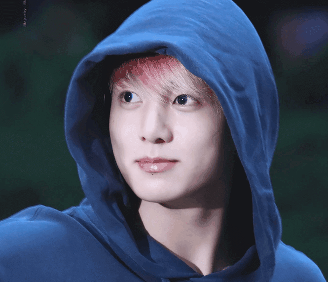 Jungkook (BTS) đến mặt mộc cũng đẹp - ảnh 11