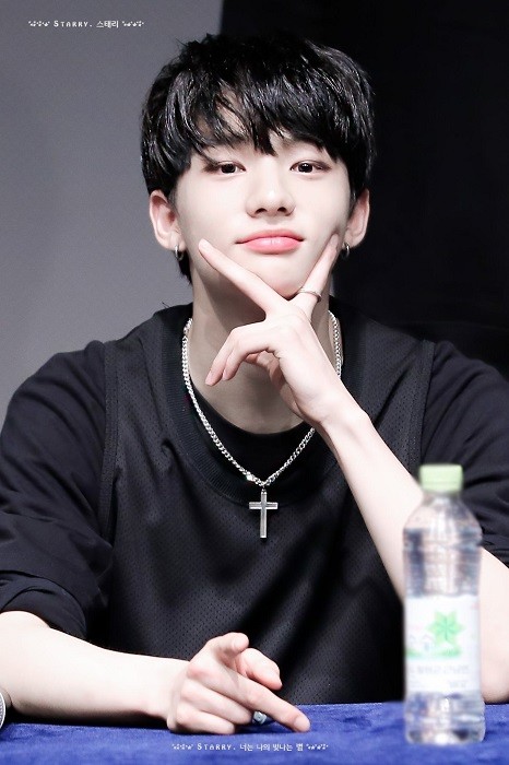 Những nam idol K-Pop nào là hoàng tử trong mơ của bạn? - ảnh 3