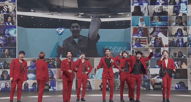 Đưa Choi Siwon khổng lồ lên sân khấu, concert online của SUPER JUNIOR phá kỷ lục