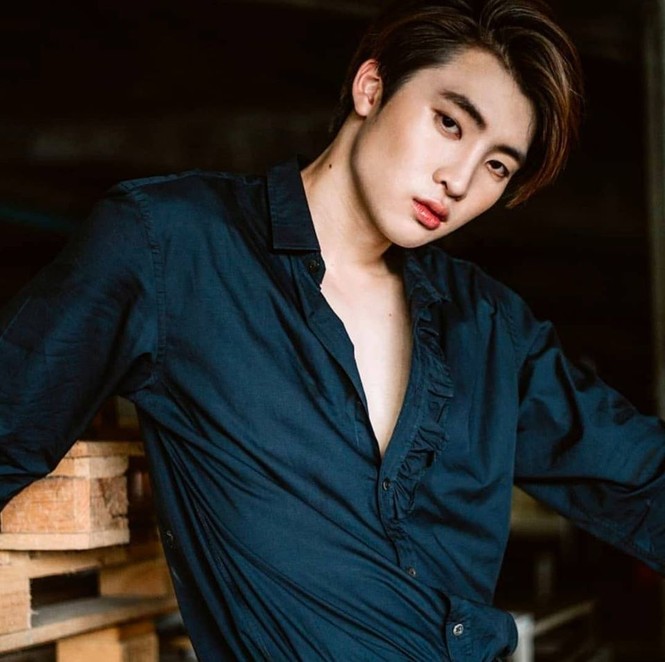 Mean Phiravich “náo loạn” Vlive khiến fan đứng ngồi không yên - ảnh 10