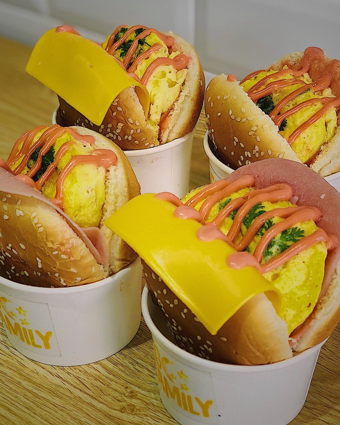 Ăn sập Sài Gòn: Tan chảy cùng bánh mì sandwich trái cây và bánh mì Egg Drop lạ vị - ảnh 11