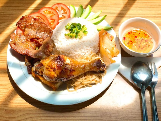 Ăn sập Sài Gòn: Cùng nhâm nhi thực đơn Á - Âu giá dễ chịu - ảnh 1