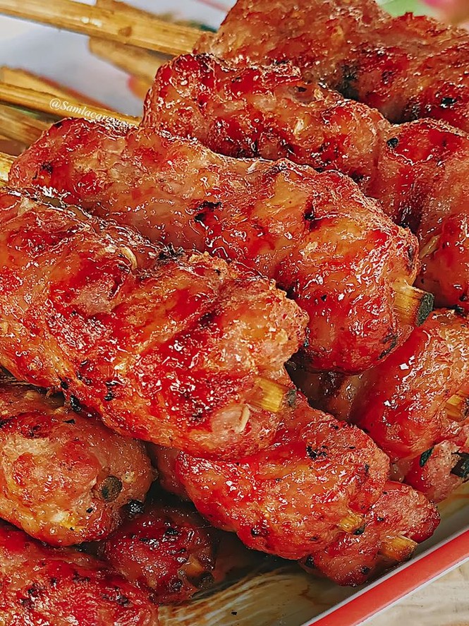 Thực đơn “chống gầy” lý tưởng: Cơm gà xối mỡ và bánh mì nem nướng ngon lịm tim - ảnh 7