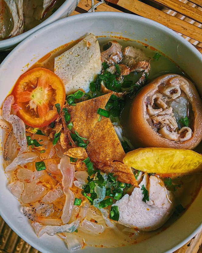 Giờ ăn đến rồi: Bún cá Nha Trang loại đặc biệt hay Tokbokki thơm ngon vô đối? - ảnh 2