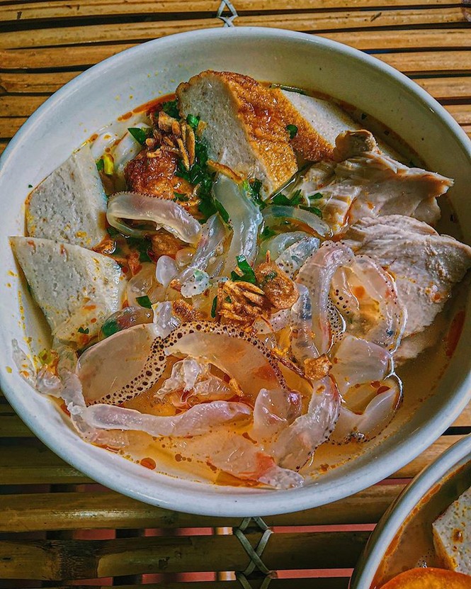Giờ ăn đến rồi: Bún cá Nha Trang loại đặc biệt hay Tokbokki thơm ngon vô đối? - ảnh 3