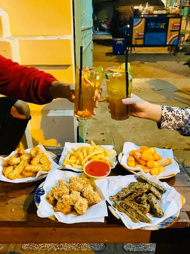 Đu đưa Sài Gòn: Ăn bánh “tăng cân” và uống trà thị phi, bạn nhé! - ảnh 15