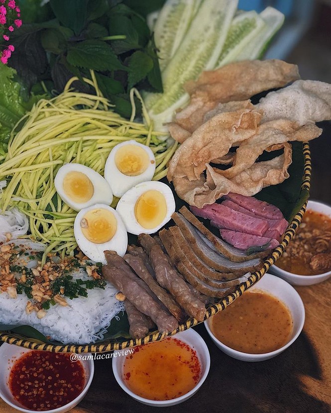 Hủ tiếu và mì vịt tiềm chay hay nem nướng Nha Trang chính hiệu? - ảnh 9