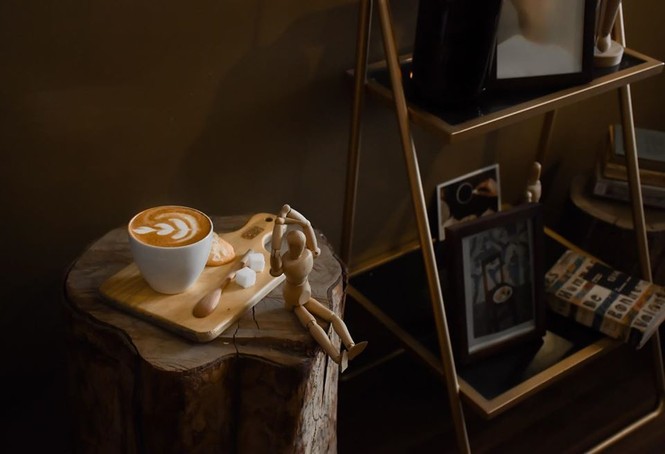Cà phê vintage mô phỏng Hội An đẹp xinh hay cà phê trong “khu chung cư sống ảo điên đảo nhất Sài Gòn”? - ảnh 13