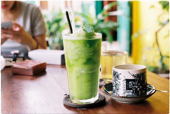 Cà phê vintage mô phỏng Hội An đẹp xinh hay cà phê trong “khu chung cư sống ảo điên đảo nhất Sài Gòn”? - ảnh 3