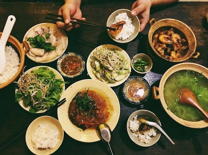 Cà phê vintage mô phỏng Hội An đẹp xinh hay cà phê trong “khu chung cư sống ảo điên đảo nhất Sài Gòn”? - ảnh 7
